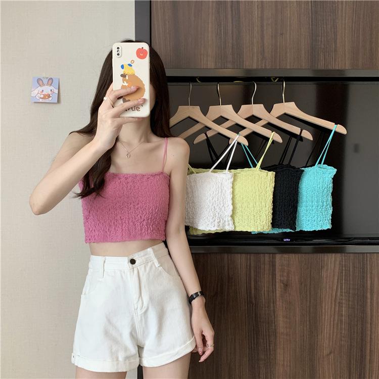 Comicbraสายเดี่ยว ผ้าย่น เรียบร้อย มีฟองน้ำ 32-38 ใส่ได้ ฟรีไซต์ ใส่สบาย สไตล์เกี่ยวหลี เสื้อผ้า ผู้หญิง