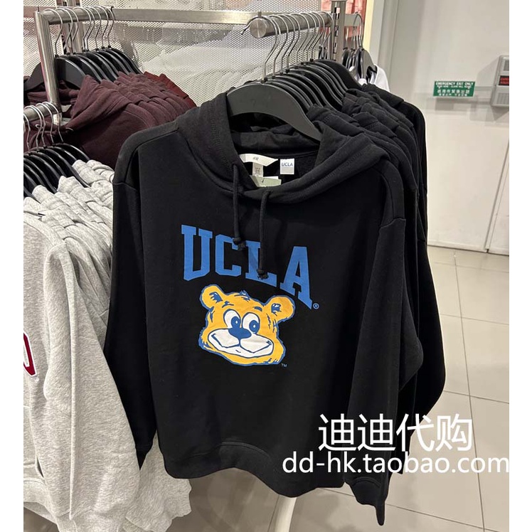 เสื้อกันหนาว มีฮู้ด พิมพ์ลายหมี UCLA สีดํา เข้ากับทุกการแต่งกาย สําหรับผู้ชาย และผู้หญิง สินค้าพร้อมส่ง