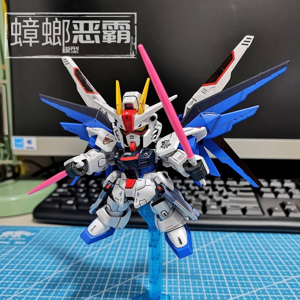 Flying Wing Gundam HG Strike Freedom Seven Swords Kshatriley Mobile Suit Flying Wing Unicorn Red