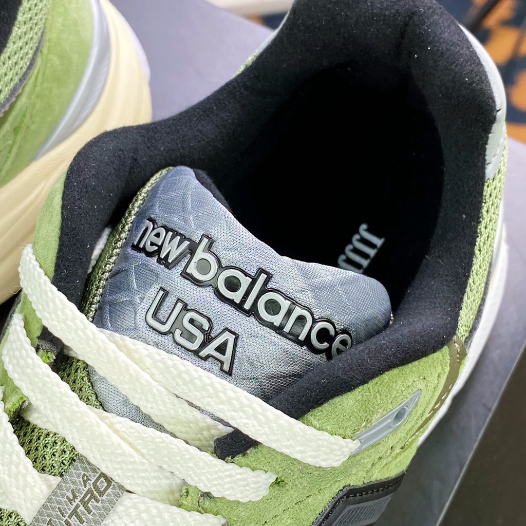 JJJJound x New Balance 990 v3 หญ้าสีเขียวกีฬารองเท้าวิ่งลำลองรองเท้าชายหญิงรองเท้าผ้าใบ M990JD3