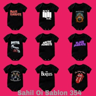 ชุดจั๊มสูท เสื้อยืด ลาย Avenged Sevenfold the Beatles Sabbath Pantera Iron Maiden Arctic Monkey Megadeth สีดํา สําหรับเด็กผู้ชาย และเด็กผู้หญิง