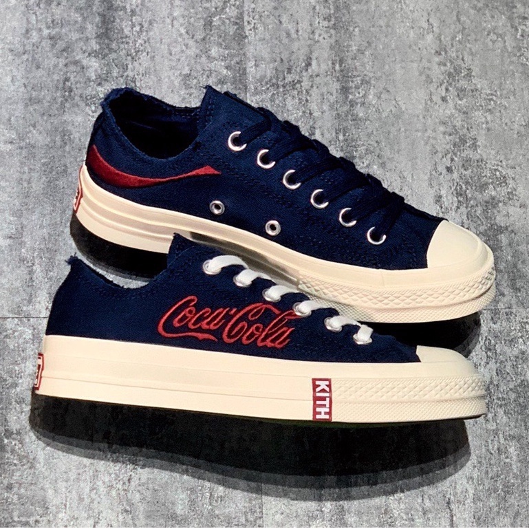 Kith x Coca-Cola x Converse Chuck 70 Low Low-Top Casual Sneakers Navy Blue สบาย ๆ  รองเท้า new