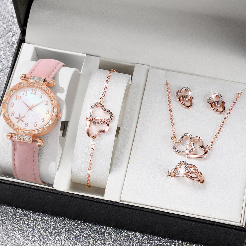 Watch+Jewelry นาฬิกาผู้หญิงสายหนัง Starfish Dial Lady Quartz Watches Set