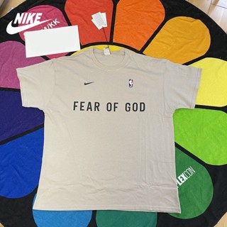 Nike เสื้อยืดแขนสั้น ทรงหลวม พิมพ์ลายตัวอักษร แนวสตรีท สไตล์วินเทจ ของแท้ 100% สําหรับผู้ชาย CU4699