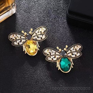 0919SDY Green Crystal Bee Brooch Korean Fashion Dignified Sense of Design Corsage Retro Minority Wardrobe Malfunction Proof Pin Accessories NYGG