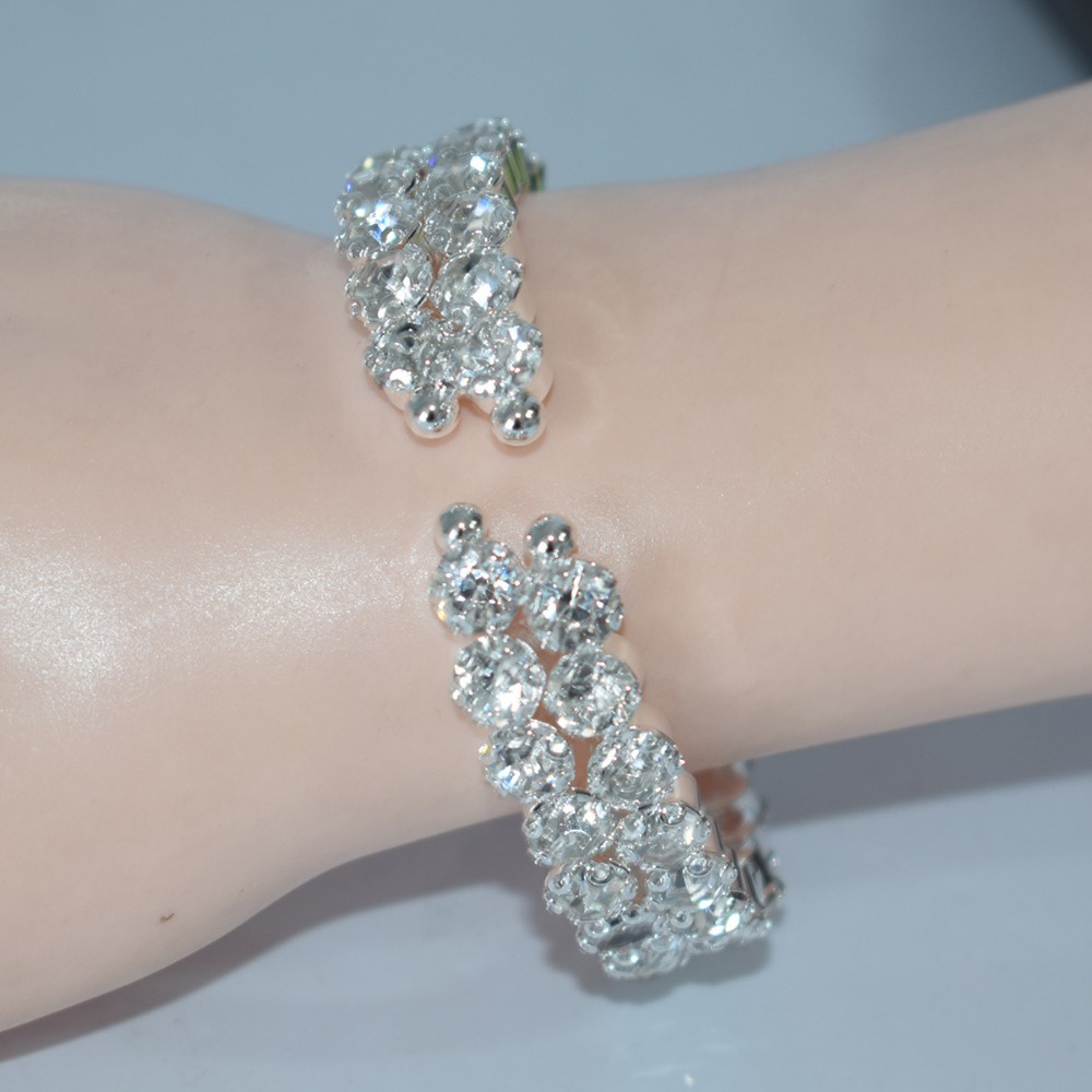สร้อยข้อมือเพชร 2/3/5 แถว แฟชั่น พร้อมโซ่ก้ามปู สําหรับสุภาพสตรี ราคา ถูกที่สุด ดีลบีเคเค แกลเลอรีภาพที่ 2
