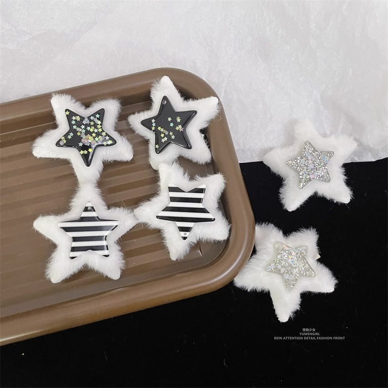 พร้อมส่ง กิ๊บติดผมหน้าม้า รูปดาวน่ารัก แบบนิ่ม