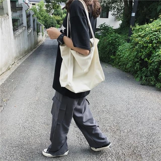 【พร้อมส่ง】miss bag fashion กระเป๋าสะพายไหล่ กระเป๋าเดินทางผ้าแคนวาส