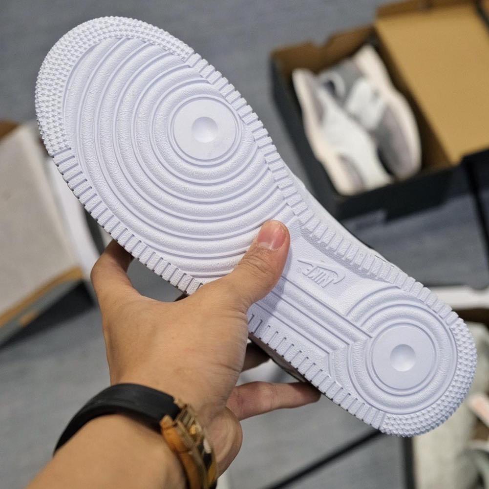 Jewell_nike Air Force 1 Splash รองเท้าสีดำ AF1 รองเท้าสีขาวสีดำผู้ชายผู้หญิง Air รองเท้าอุปกรณ์เสริ