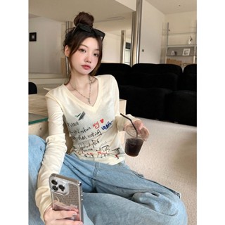 เสื้อยืดแขนยาว คอวี เข้ารูป พิมพ์ลาย ฉลุลาย กันแดด แบบใหม่ สําหรับผู้หญิง