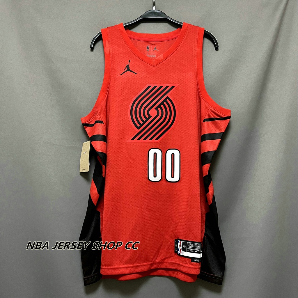 เสื้อเบลเซอร์ NBA Portland Trail ของแท้ แบบใหม่ สําหรับผู้ชาย #00 เสื้อกีฬาแขนสั้น ลายทีม Scoot Henderson Jersey Red Swingman ระบายความร้อน