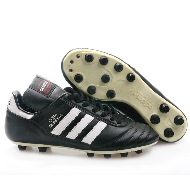 【 In Philippines】Adidas Men's soccer shoes Outdoor soccer boots Men spikes Football shoes Size39-44