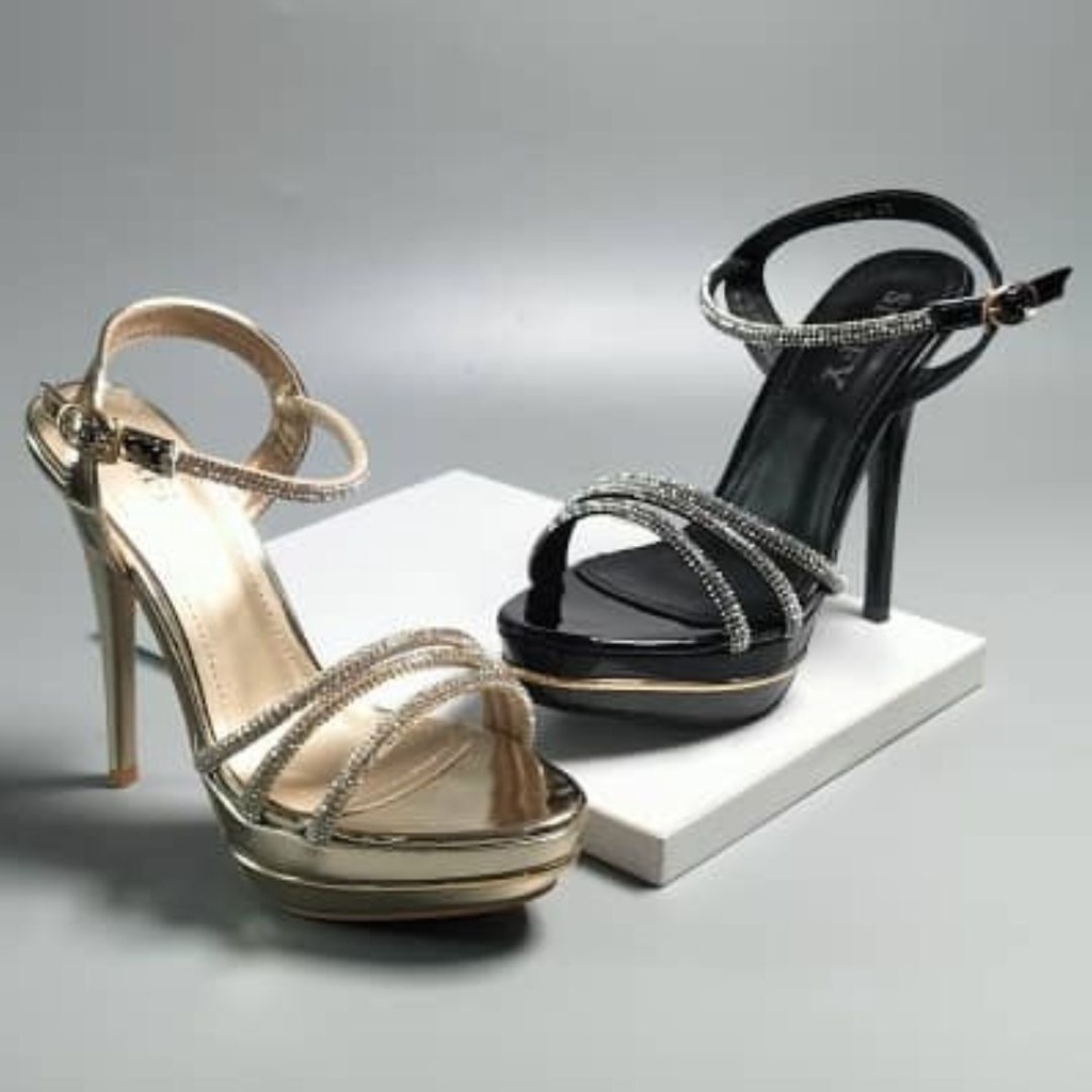 SPiFFY MONCREIFFE สายรัดข้อเท้า Heels-NR5624