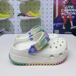 รองเท้าแตะ Crocs พื้นหนา แต่งรูกลวง สําหรับผู้หญิง 206772 รองเท้าแตะ รองเท้าชายหาด