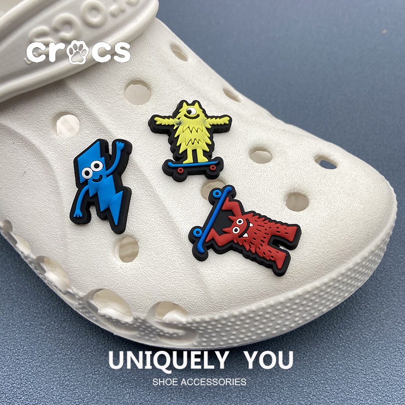 Crocs jibbitz หัวเข็มขัด ลายการ์ตูนมอนสเตอร์ ดอกไม้น่ารัก สไตล์เกาหลี แฟชั่น สําหรับตกแต่งรองเท้าแตะ