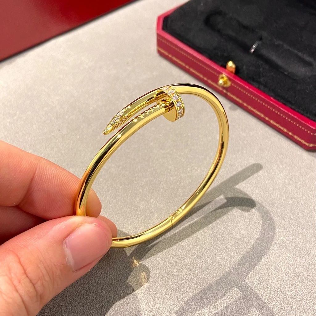 สร้อยข้อมือ ประดับเพชร สไตล์ยุโรป อเมริกัน อินเทรนด์คู่รัก แฟชั่นสําหรับผู้ชาย และผู้หญิง ของขวัญ