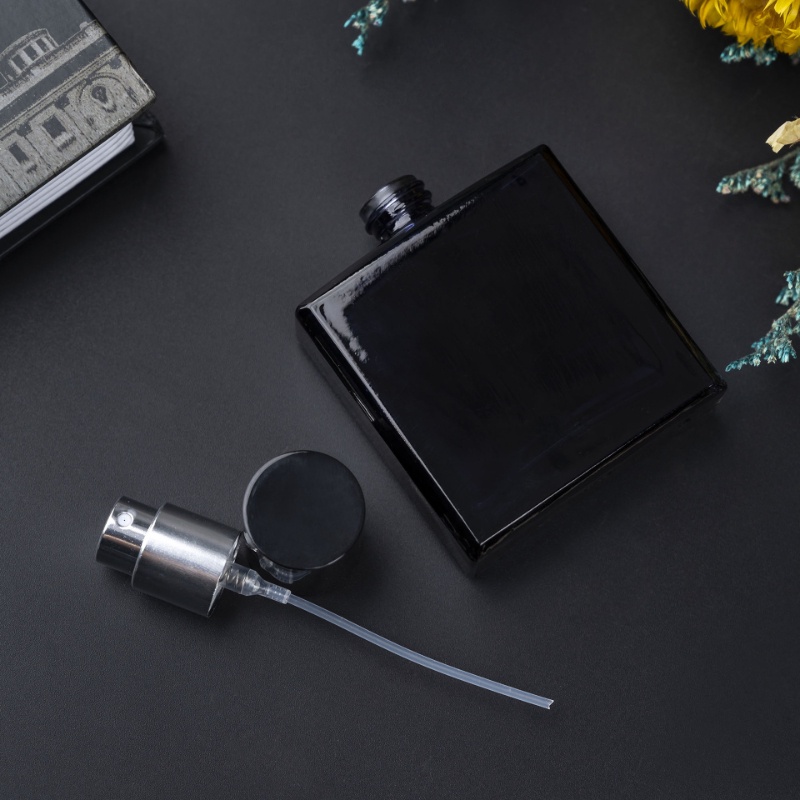 ขวดสเปรย์น้ําหอมเปล่า ทรงสี่เหลี่ยม ขนาด 30 มล. 50 มล. แบบพกพา สีน้ําเงินเข้ม สําหรับเดินทาง - รูปที่ 5