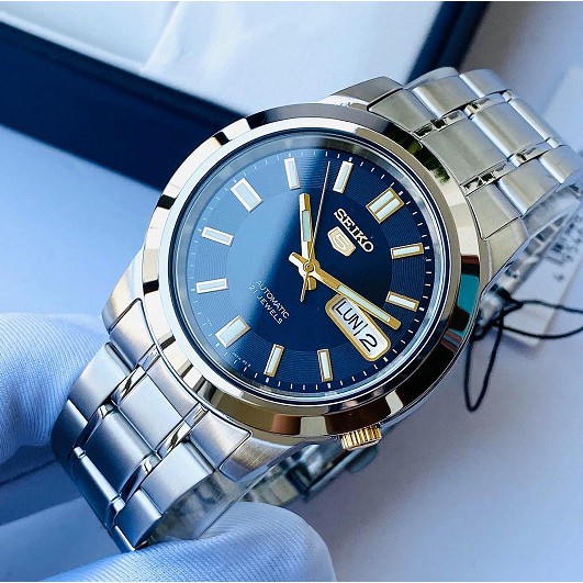 (แท้ 100%) นาฬิกา Seiko รุ่น SNKK11K1 นาฬิกาผู้้ชายสายแสตนเลส หน้าปัดสีน้ำเงิน - ของแท้ 100%