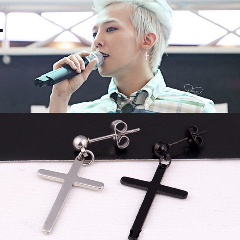 [สินค้าชิ้นเดียว] ต่างหูเหล็กไทเทเนียม รูปดาวไม้กางเขน กันน้ํา ไม่ทําให้เกิดอาการแพ้ หลากสี สไตล์พังก์ สําหรับผู้ชาย และผู้หญิง
