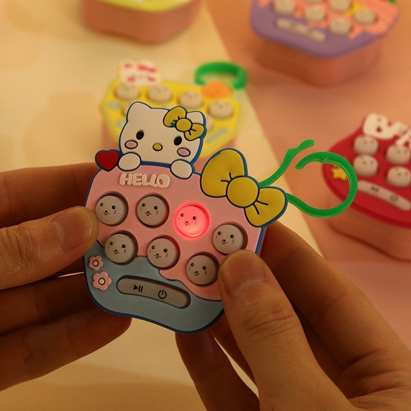 Sanrio Pop It Whack-a-mole Game Console Kuromi Melody พวงกุญแจกระเป๋านักเรียน จี้ ของเล่นเด็ก พัฒนาการทางปัญญา คอนโซลเกมมือถือ ขนาดเล็ก
