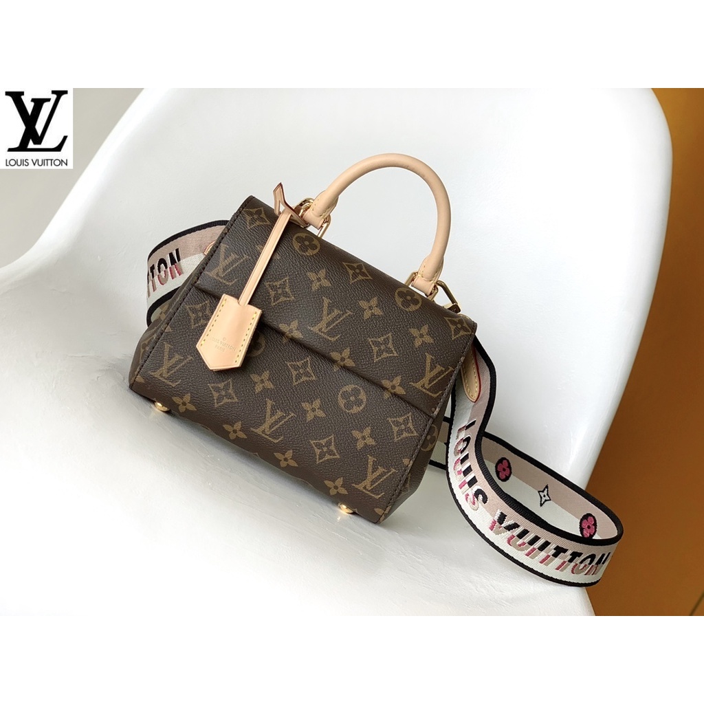 หลุยส์วิตตอง Louis Vuitton กระเป๋า lv รุ่น m46055 cluny mini มาพร้อมผ้าใบ monogram จับคู่กับกระเป๋าสะพาย sftg