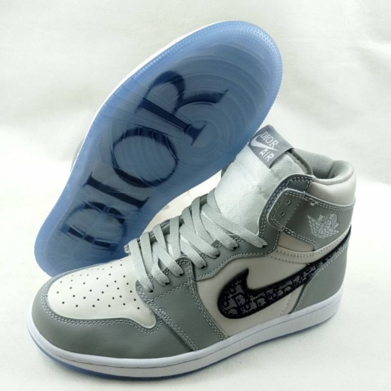 Nike Air Jordan 1 High Dior Shoes แฟชั่น