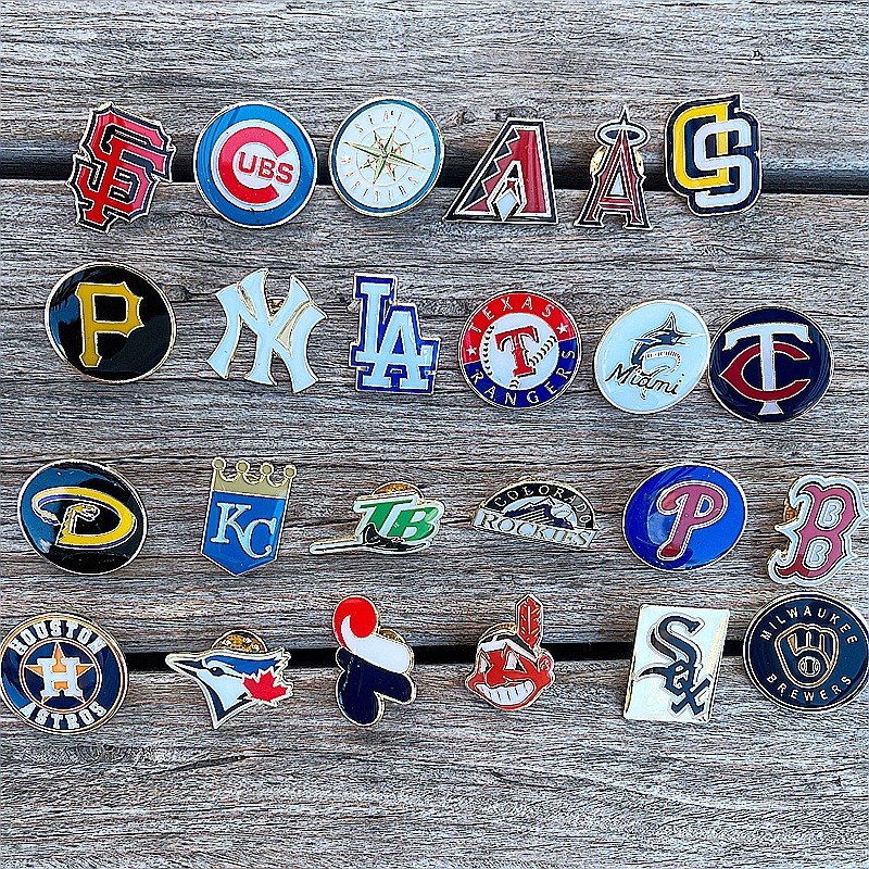เข็มกลัดโลหะ ลายโจรสลัด League Chicago White Sox Pittsburgh Pirates New York Yankees Los Angeles Dodgers สําหรับตกแต่ง