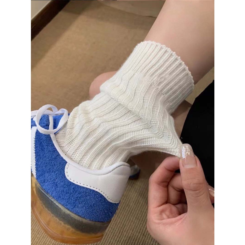 Xiaohongshu ถุงเท้าข้อกลาง แบบหนา เข้ากับทุกการแต่งกาย แฟชั่นฤดูใบไม้ร่วง ฤดูหนาว สไตล์ยุโรป