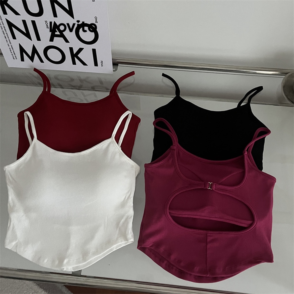 Lovito เสื้อกล้ามลำลอง เว้าหลัง พร้อมแผ่นรอง สีพื้น สำหรับผู้หญิง LNE17165 (สีขาว/แดง)