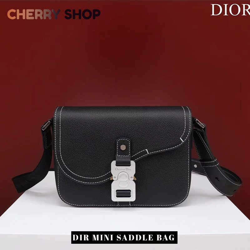 ดิออร์ Dior MINI SADDLE BAG WITH STRAPกระเป๋าสะพายผู้ชาย กระเป๋าอาน/ แบรนด์ใหม่และเป็นของแท้