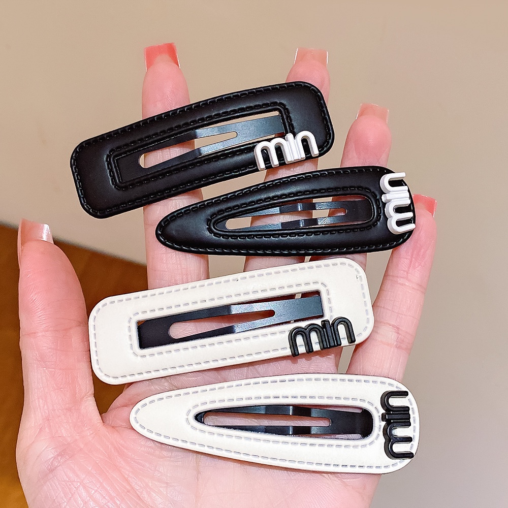 กิ๊บผมทรงม้า สไตล์ชาแนล สีดำ พร้อม BB clip และคลิปด้านข้าง สำหรับผมหักและผมม้า