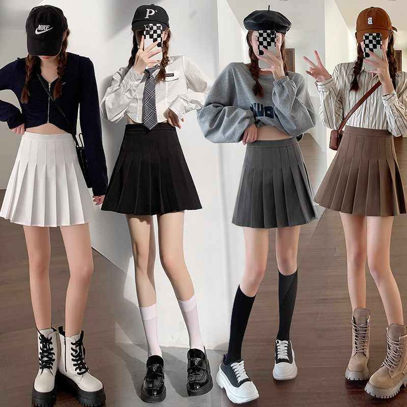 Chic  พร้อมส่ง  กระโปรงเทนนิส งานผ้าลื่น มีซับใน จีบรอบตัว  ซิปซ่อนกระดุมข้าง