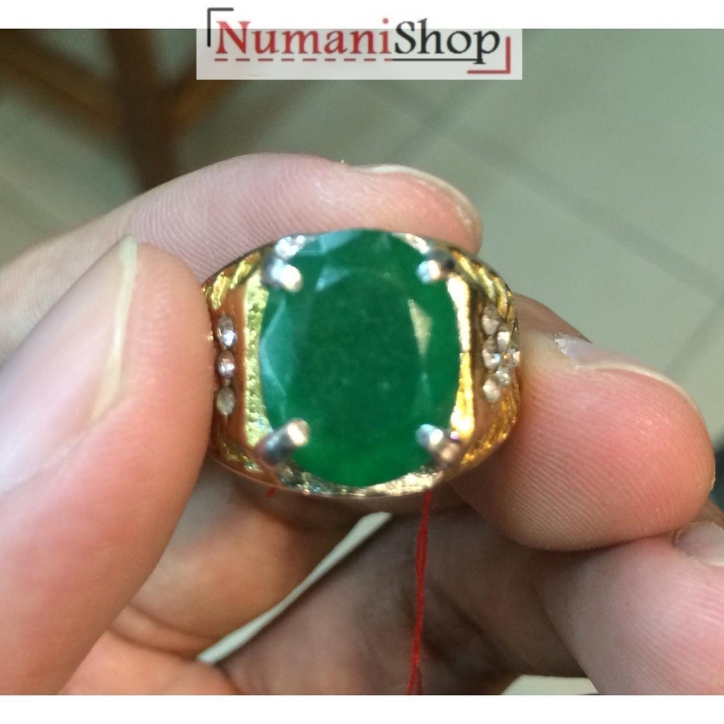 แหวนไทเทเนียมหินธรรมชาติมรกต Zambia HQ