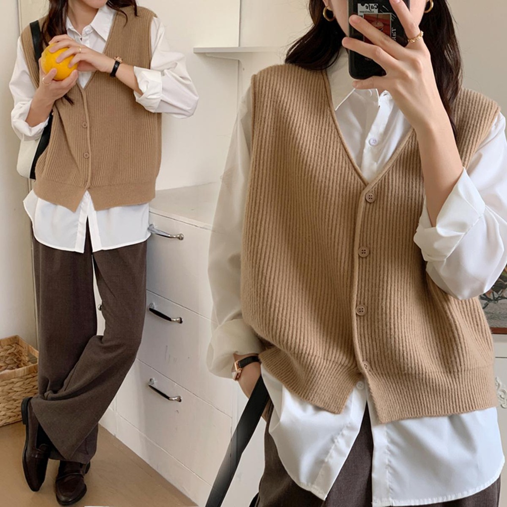 พร้อมส่ง เสื้อกั๊กเสื้อกันหนาวผู้หญิง คอวี สีพึ้นเรียบๆแฟชั่นเกาหลี เสื้อไหมพรมทรงกั๊กเนี้ยบสุดใส่แล้วหรูหรานะ#80095