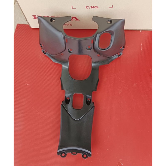 64320-KYZ-900ฝาครอบตัวถังตัวกลางครอบสวิทช์กุญแจแท้ เวฟ125iปลาวาฬรุ่นปี2012-18สีดำด้าน 1ชิ้น อะไหล่แท