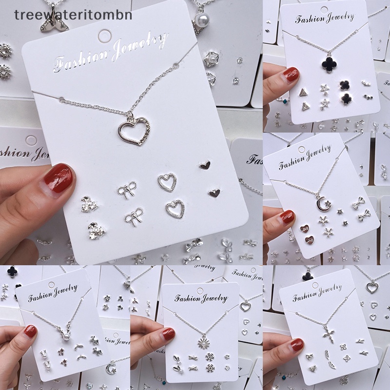 Tt สร้อยคอ จี้เพทาย อินเทรนด์เกาหลี พร้อมต่างหูสตั๊ด 4 คู่ ชุดเครื่องประดับแฟชั่น สีเงิน เรียบง่าย โซ่ไหปลาร้า ต่างหูสตั๊ด mbn