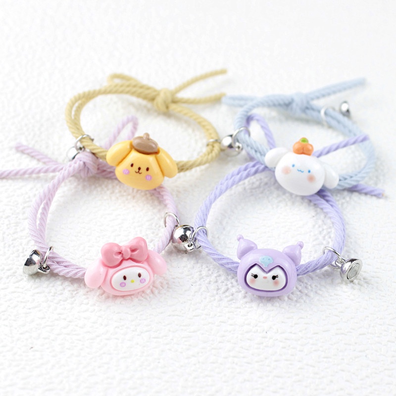 Sanrio สร้อยข้อมือแม่เหล็ก กระดิ่งคู่ สไตล์ใหม่ Kuromi ขนาดเล็ก ยางรัดหัวแม่เหล็ก เชือกส่งให้แฟนสาว