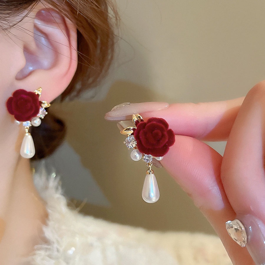 ต่างหูเพทาย รูปดอกกุหลาบ ประดับไข่มุก หรูหรา สไตล์เรโทร แฟชั่นสําหรับผู้หญิง