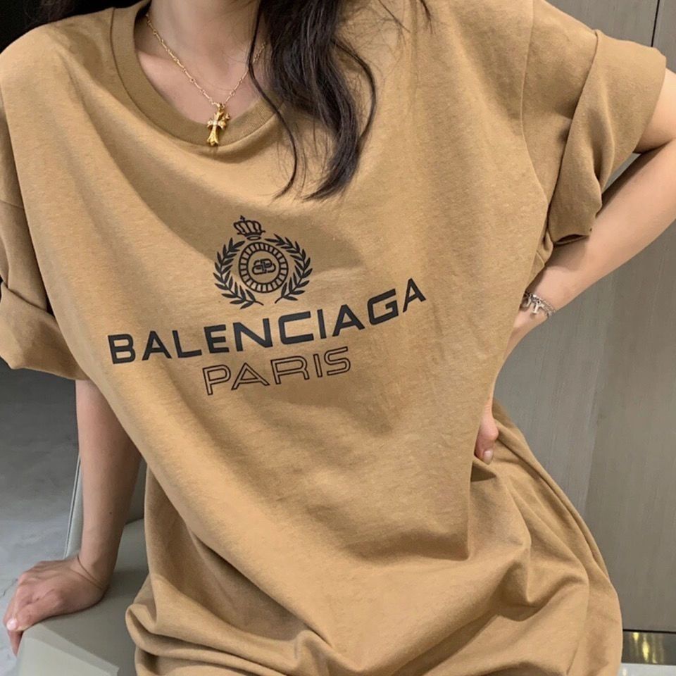 Balenciaga เสื้อยืดคอกลม แขนสั้น ผ้าฝ้ายแท้ พิมพ์ลายมงกุฎ แฟชั่นฤดูร้อน สไตล์ยุโรป และอเมริกา สําหรับผู้ชาย และผู้หญิง 240102