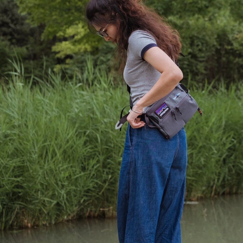 Patagonia กระเป๋าสะพายไหล่ สะพายข้าง ใส่โทรศัพท์มือถือ กันน้ํา แต่งซิป เหมาะกับวันวาเลนไทน์ วันเกิด วันหยุด สําหรับนักเรียน คู่รัก