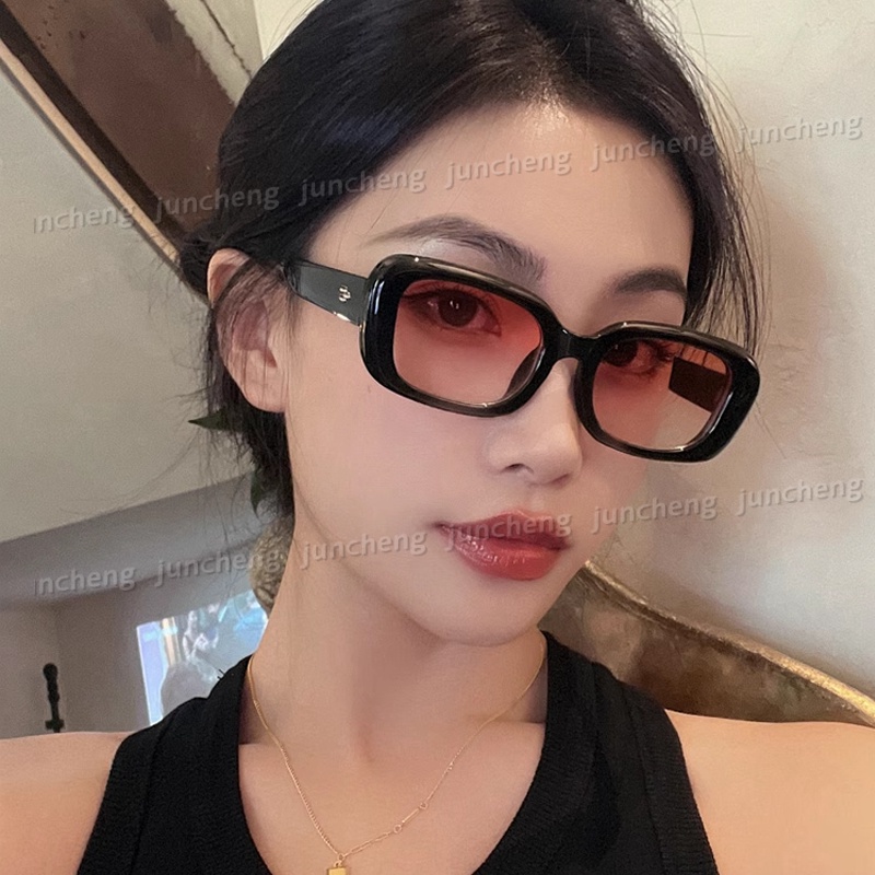 แว่นตากันแดด ทรงสี่เหลี่ยมผืนผ้า ป้องกันรังสียูวี สีดํา สไตล์เกาหลี ยุโรป และอเมริกา เรโทร สําหรับผู้หญิง และผู้ชาย