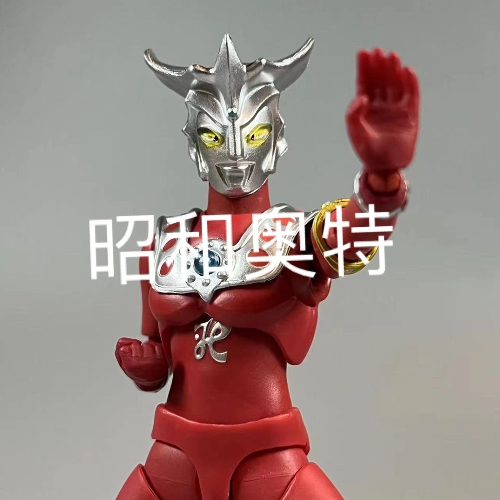 ฟิกเกอร์เคลื่อนที่ SHF Leo Ultraman Leo Showa L77 Ultraman Six Brothers ในสต็อก