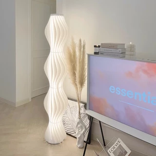 ตกแต่งห้อง floor lamp ควบคุมระยะไกลโคมไฟตั้งพื้นโมเดิร์นเรียบง่ายแสงและเงาโคมไฟ ห้องนั่งเล่นห้องนอนโซฟามุมบรรยากาศโคมled