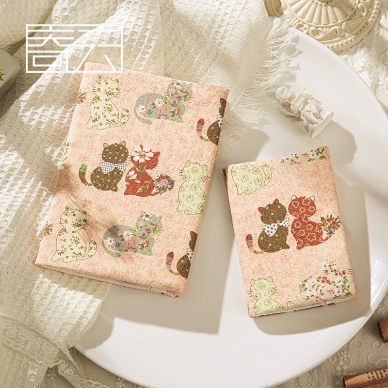 ตู้หนังสือ ผ้า ขนาด A5 A6 ลายแมวน่ารัก สามารถปรับได้ เหมาะกับเป็นของขวัญ สําหรับโน๊ตบุ๊ค ไดอารี่
