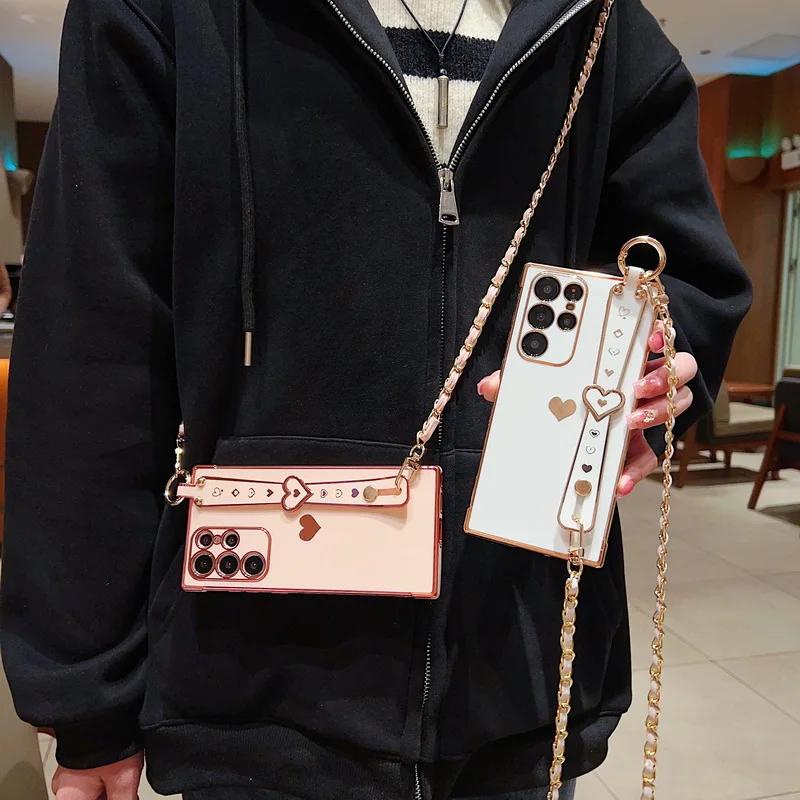 เคสโทรศัพท์มือถือแบบนิ่ม TPU กันกระแทก พร้อมสายคล้อง และที่ตั้งวาง และสายคล้อง หรูหรา สําหรับ Samsung S24 S23 S22 Ultra Plus S23 S21 S20 FE ราคา ถูกที่สุด ดีลบีเคเค แกลเลอรีภาพที่ 2