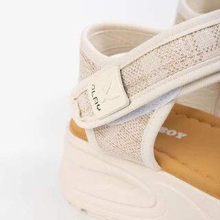PLAYBOY รุ่น Glint Platform Sandals รองเท้าแตะรัดส้นผู้หญิง รหัส ST-HS254C144R ดีไซน์รัดส้น สีVanilla Cream