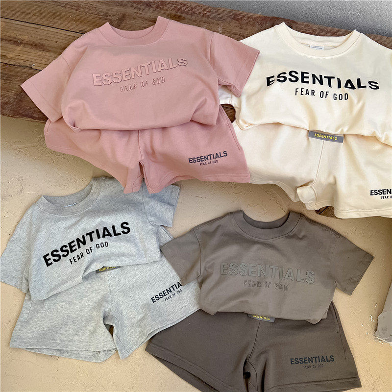 พร้อมส่ง ชุดลายสกรีน เรียบ สวย ดูดี
