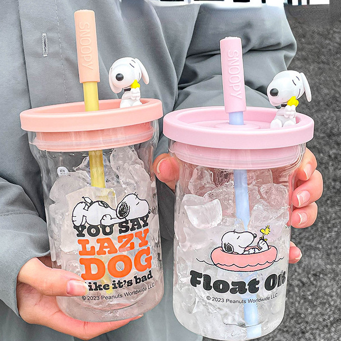 ขวดน้ําซิลิโคน ลายการ์ตูน Snoopy น่ารัก ทนความร้อนสูง พร้อมหลอดดูด สําหรับสํานักงาน