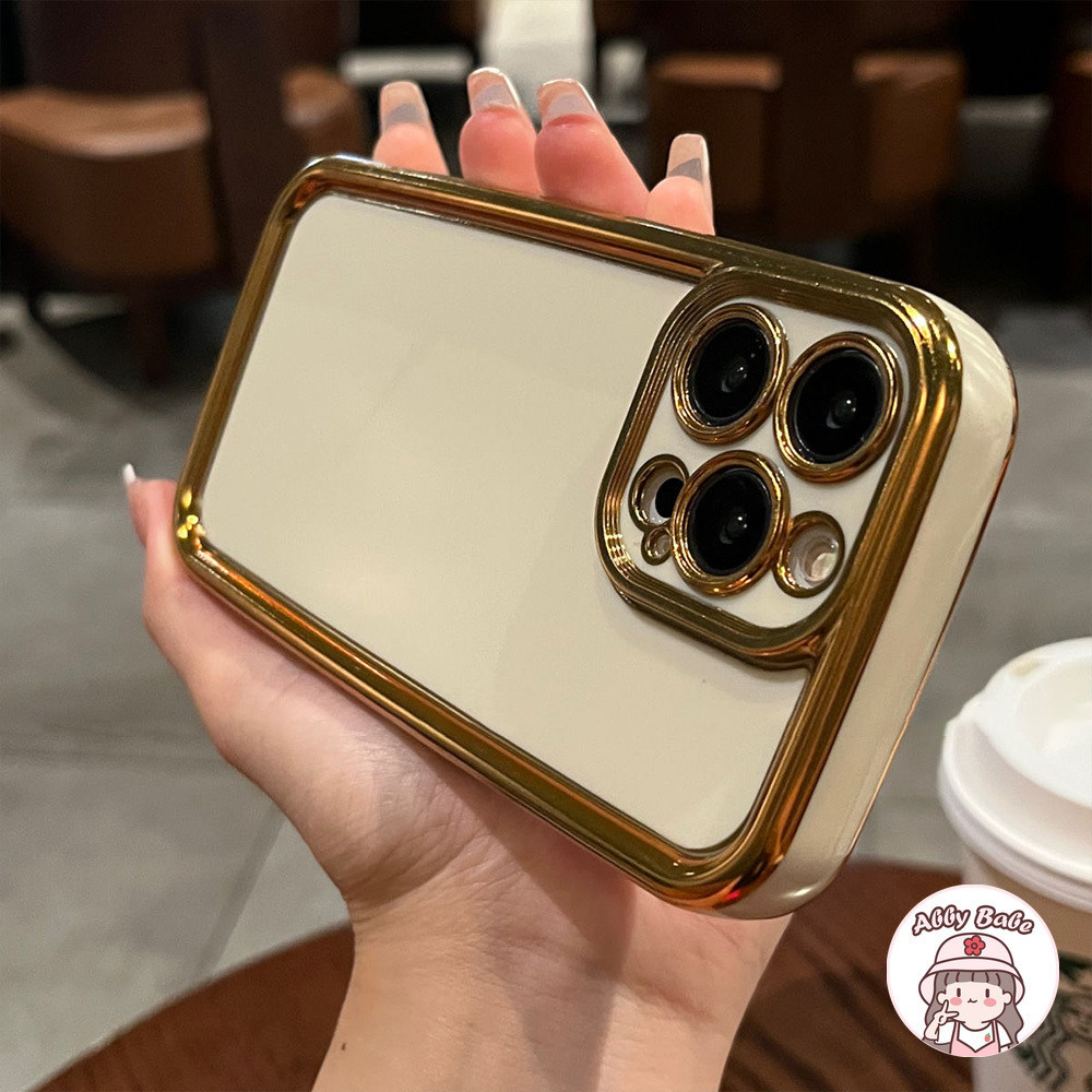 เคสโทรศัพท์มือถือ TPU นิ่ม ป้องกันเลนส์กล้อง เคลือบเงา กรอบสีทอง สีครีม เรียบง่าย สําหรับ IPhone 15 14 13 12 11 Pro Max