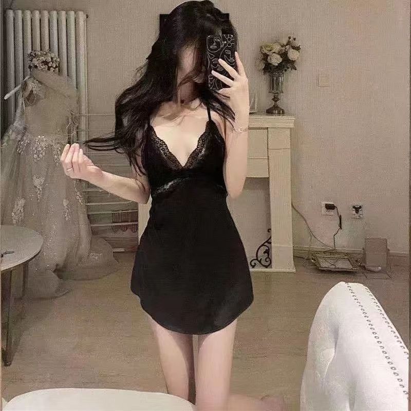 ผ้าไหมน้ําแข็งสไตล์ใหม่สลิง Nightdress สวยกลับภาษาฝรั่งเศสคําชุดนอนผู้หญิง Charming Loungewear